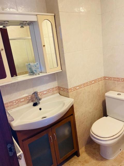 Apartamento Herreria Caldas De Reis Exteriör bild
