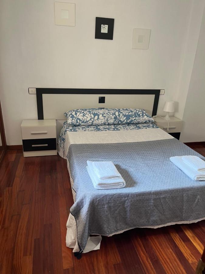 Apartamento Herreria Caldas De Reis Exteriör bild